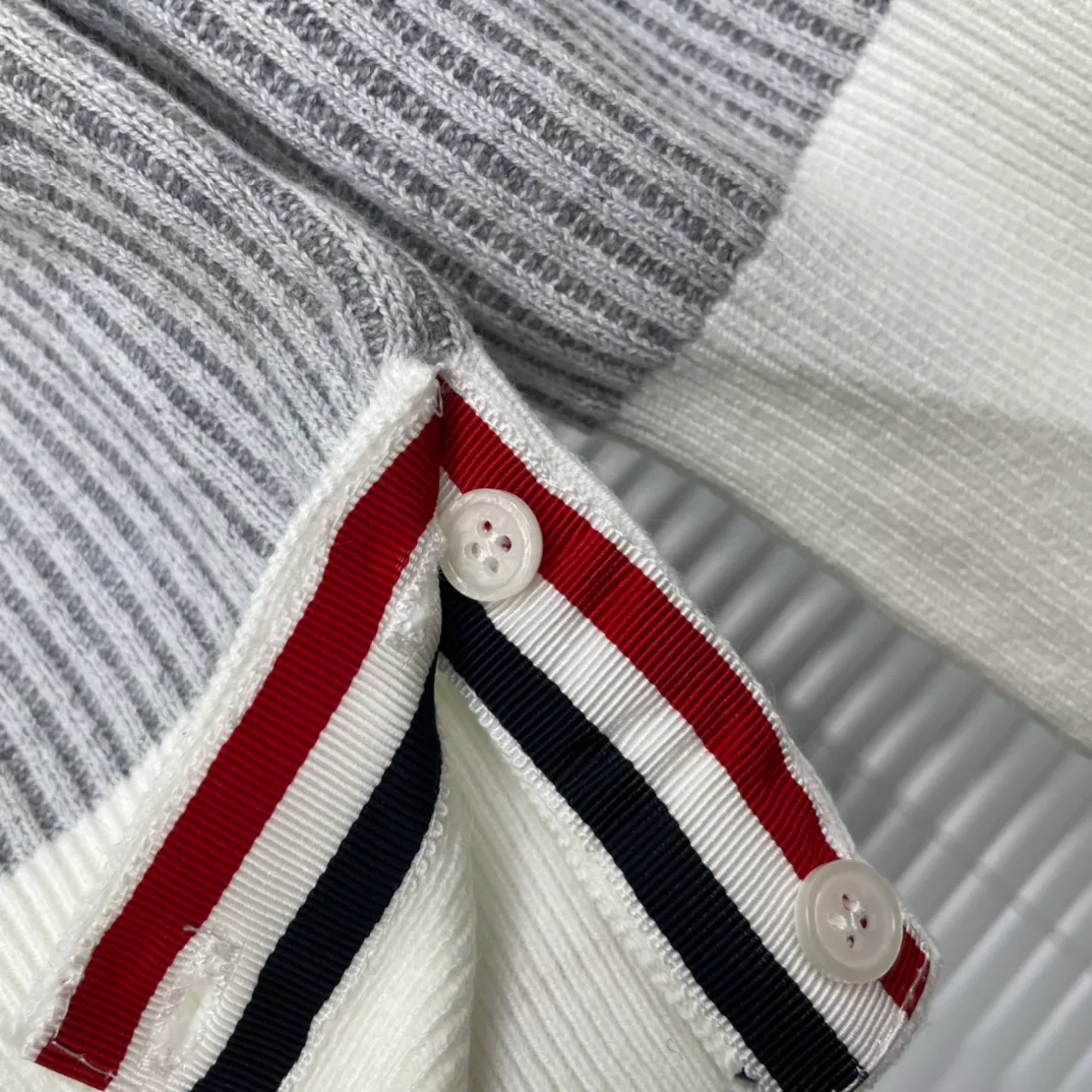 🔥🔥p125 Thom Browne ➡️ ， Retro Same Style Versatile : Light Gray Dark Gray Size：M-2XL